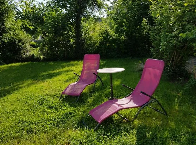 Im Gruenen Naehe Zentrum Holiday home